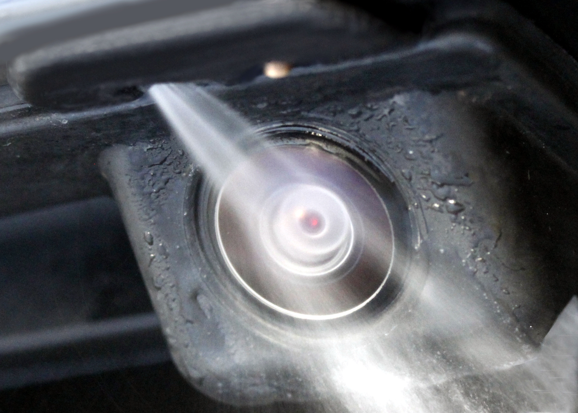 Ficosa develops a unique product in the world to clean automotive