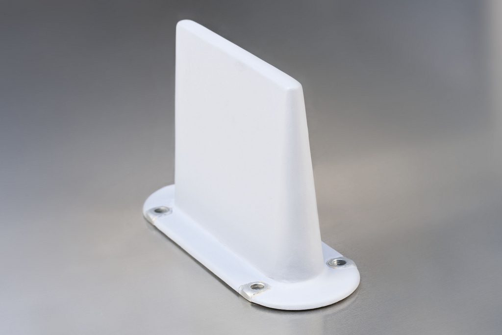 131112 Blade antenna – Low profile antenna for airborne platforms