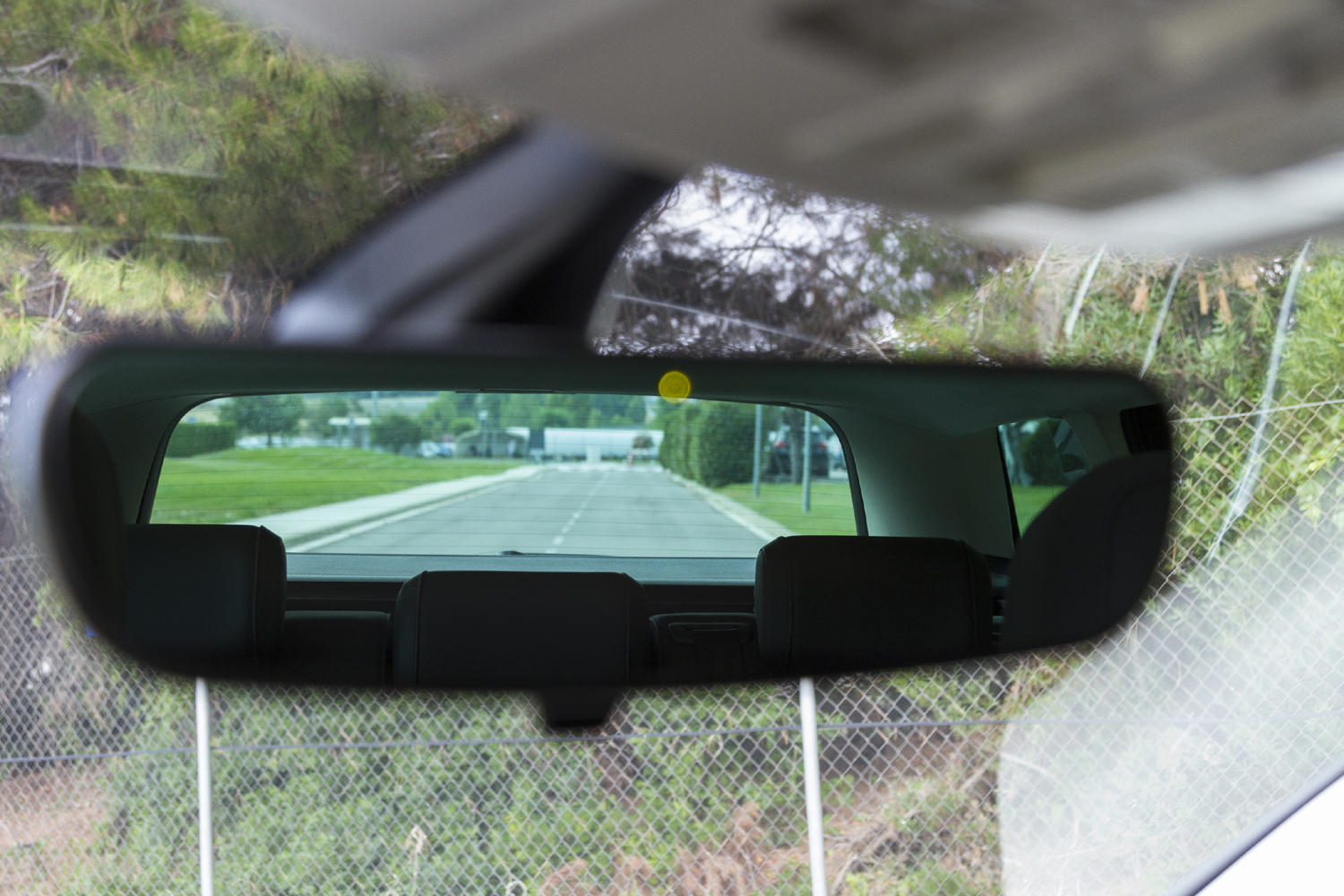 Ficosa introduces an intelligent interior mirror that improves rear view -  Ficosa